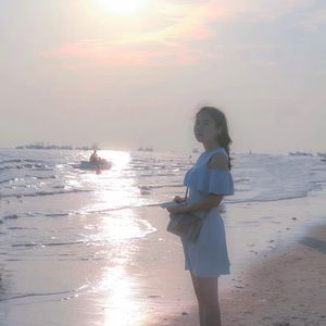 mini skirt/ light blue